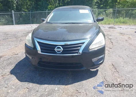 2015 Nissan Altima 2.5 S z USA, uszkodzony, nr VIN 1N4AL3AP9FN897183